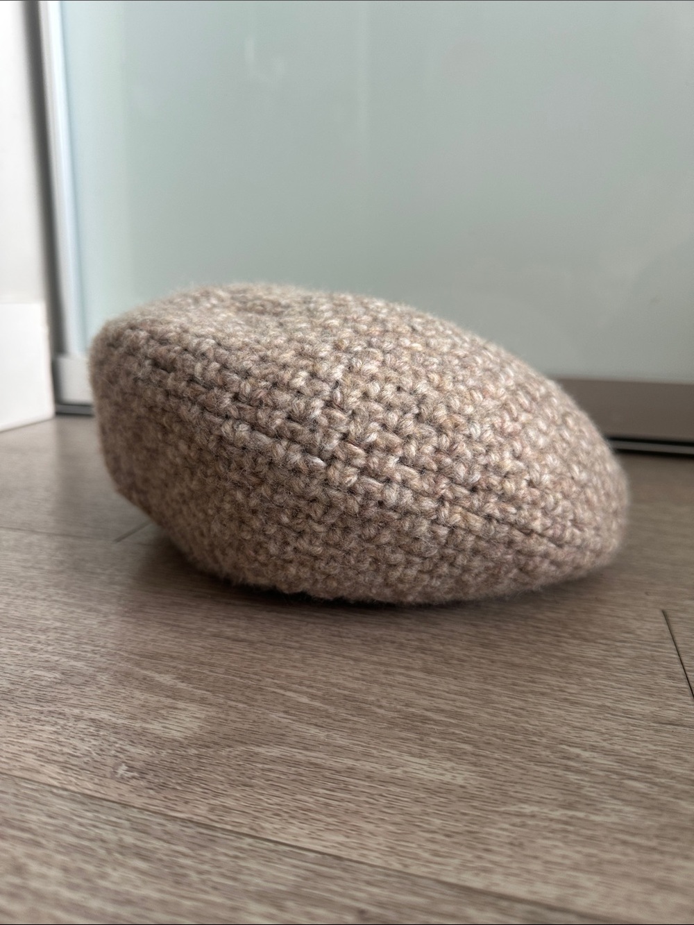 Aritzia Sunday Best Neutral Beige Knit Beret - Classic Cozy Style. New no tags